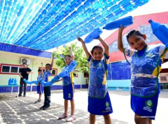 Escola Municipal de Boa Vista transforma garrafas pet em telhado sustentável