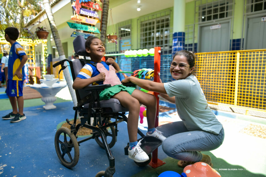 Escola de Boa Vista inaugura espaço para estimular aprendizagem e inclusão