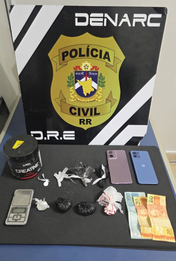 Mãe e filho são presos suspeitos de fazer delivery de drogas no bairro Cidade Satélite