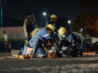 Simulação de acidente alerta população sobre impactos da imprudência no trânsito