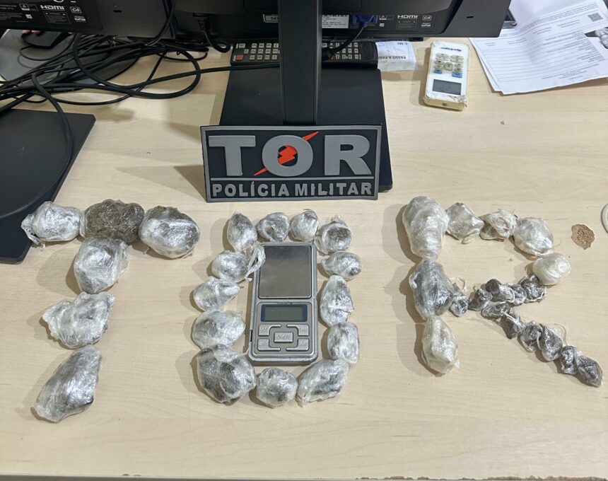 Adolescente de 14 anos é apreendido por suspeita de tráfico de drogas no bairro Tancredo Neves