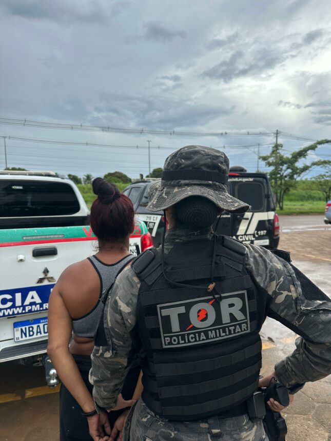 Mulher tenta fugir da PM, mas acaba presa por tráfico de drogas em Boa Vista