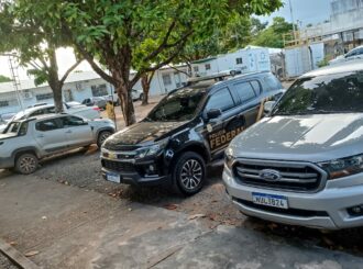 Polícia Federal cumpre mandado na Fundação de Meio Ambiente em operação de combate a esquema de licenças ambientais e transporte ilegal de cassiterita