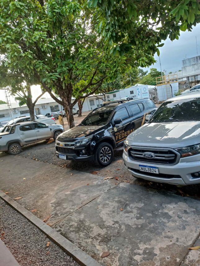 Polícia Federal cumpre mandado na Fundação de Meio Ambiente em operação de combate a esquema de licenças ambientais e transporte ilegal de cassiterita