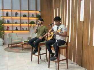 Artista local no Mormaço Cultural 2025: Banda Arrown se apresenta com músicas pop rock e autoral