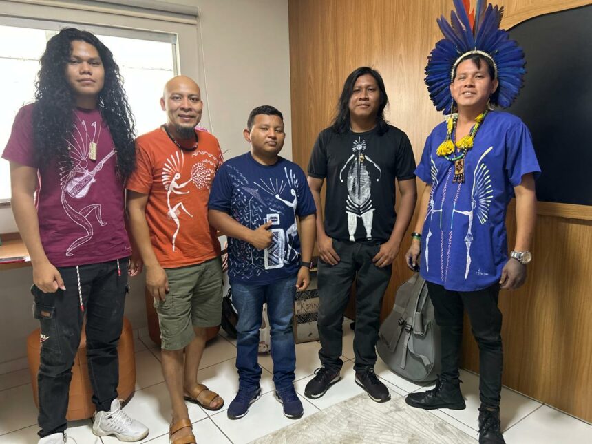 Artista local no Mormaço Cultural: Rap e parixara no palco de Mc Frank e Banda Kruviana