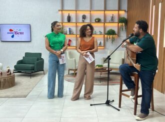 Artista local no Mormaço Cultural: Cantores se apresentam com sucessos anos 80 e EP especial