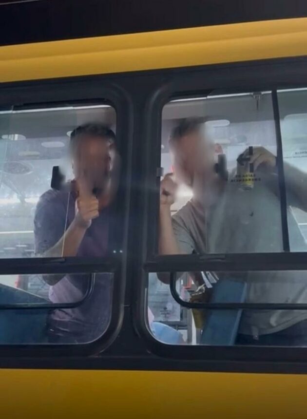 Assessor parlamentar e servidor da Educação de Pacaraima são flagrados ingerindo bebida alcóolica dentro de transporte escolar