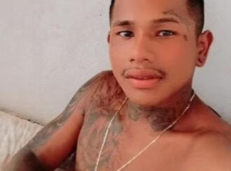 Jovem é morto a tiros em calçada na madrugada deste sábado, no Cidade Satélite