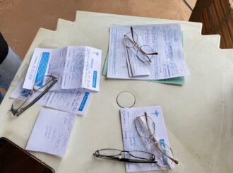 Mulher sem registro médico oferecia consultas oftalmológicas em Boa Vista