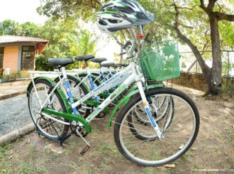 Bosque dos Papagaios oferta bicicletas para passeio de visitantes nas trilhas
