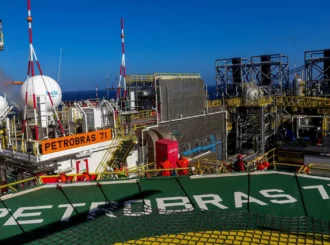 Histórico: Brasil bate pela 1ª vez marca de 5 milhões de barris de petróleo e gás