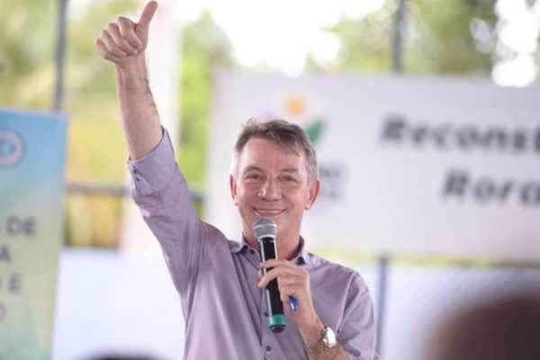 Na matemática do Governo, Denarium “corta” do servidor para investir onde sobra dinheiro