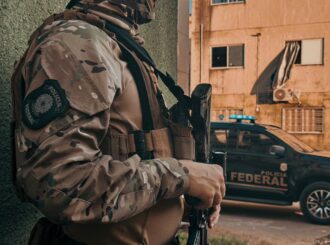 Operação da PF combate esquema de tráfico de armas por facções em Roraima