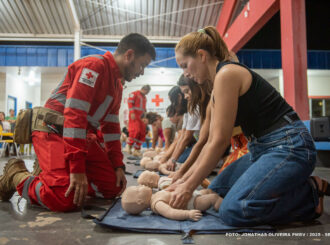 Lei Lucas: profissionais da Rede Municipal de Ensino participam de curso de primeiros socorros