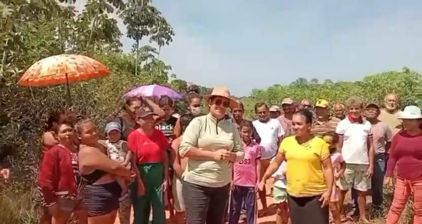 Moradores de vila no Cantá denunciam falta de energia há mais de 10 anos