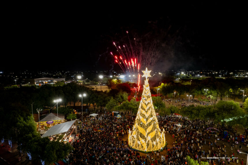 Acendimento das Árvores de Natal une magia e espírito de celebração em Boa Vista