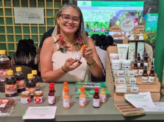 Empreendedora roraimense expõe produtos feitos com ingredientes da Amazônia na COP 30