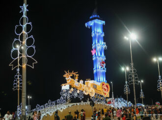 Acendimento das luzes no Parque do Rio Branco inicia temporada natalina em Boa Vista