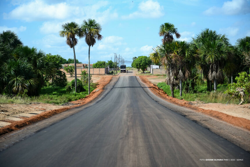 Implantação de asfalto na rua Tepequém melhora acessibilidade aos moradores do bairro