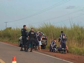 Criança morre e quatro ficam feridos em capotamento na RR-205