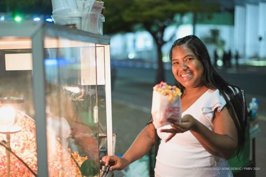 Emhur promove cadastramento e recadastramento de credencial para ambulantes de Boa Vista