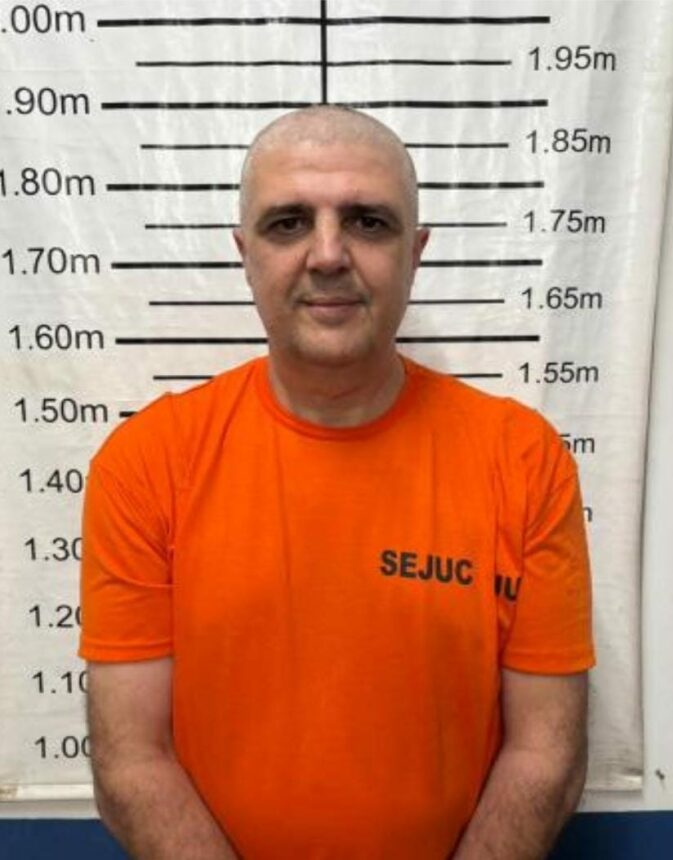 Joner Chagas sorriu para foto do sistema prisional, mas depois o sorriso murchou