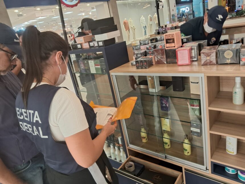 Operação Miragem: Receita Federal apreende perfumes importados falsificados em shopping de Boa Vista