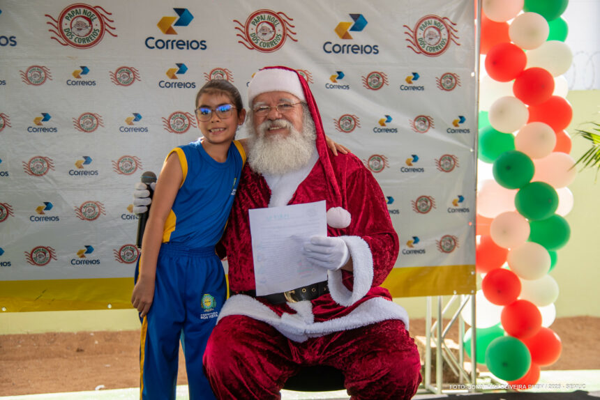 Papai Noel dos Correios: magia natalina marca lançamento da campanha em escola de Boa Vista