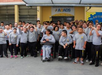 Associação promove campanha que atende crianças com deficiência intelectual e autismo