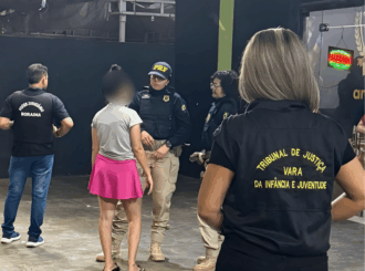 PRF prende pessoas que ofereciam e vendiam bebidas alcóolicas para adolescentes