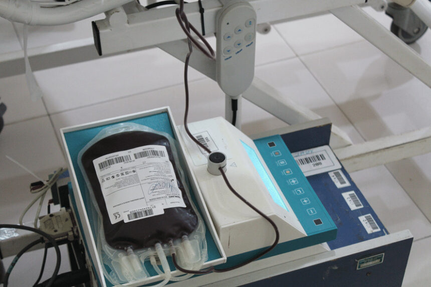 Empresa que fornece insumos para análise de sangue no Hemocentro comunica suspensão por falta de pagamento