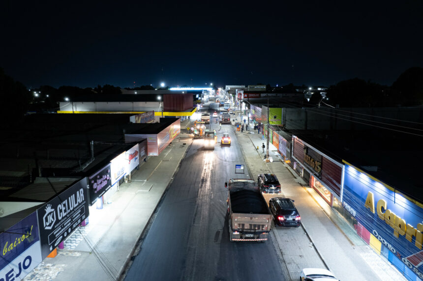 Avenida Ataíde Teive começa a receber novo asfalto
