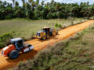 Prefeitura de Boa Vista recupera vicinais da região do Truaru
