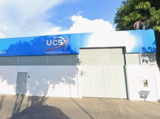 Servidores terceirizados da Educação cobram pagamento atrasado