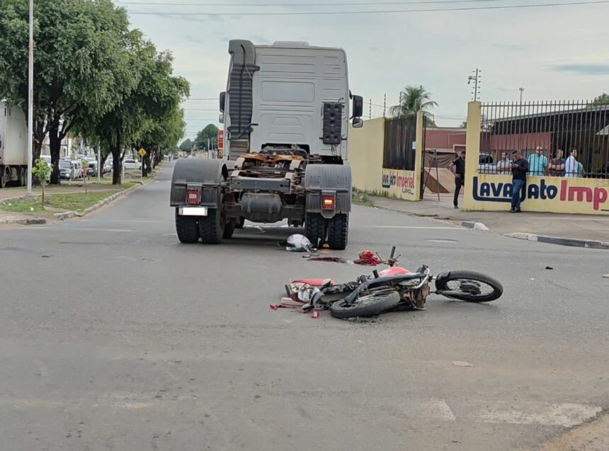 Acidente: caminhão passa por cima de motocicleta e duas mulheres ficam feridas