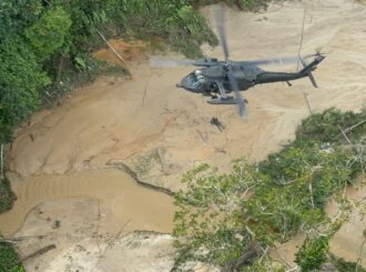 Operação Legionário: Forças Armadas apreende meia tonelada de cassiterita, 2.600L de óleo diesel, um quadriciclo, cinco antenas Starlink, armas e munições