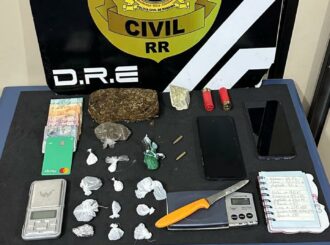 Duas pessoas são presas e uma adolescente apreendida por tráfico de drogas na zona Oeste de Boa Vista