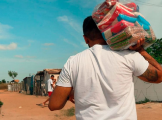 Campanha solidária arrecada alimento para famílias carentes em Roraima e sorteia tatuagem realista avaliada em R$ 5 mil para doadores