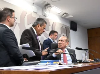 Senador diz que vai acionar Conselho de Ética contra Hiran