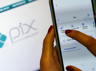 Banco Central desiste de regular Pix Parcelado