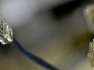 Após cerco ao ‘gatonet’ em 2025, plataformas piratas seguem fora do ar no Brasil