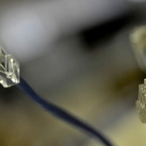 Após cerco ao ‘gatonet’ em 2025, plataformas piratas seguem fora do ar no Brasil