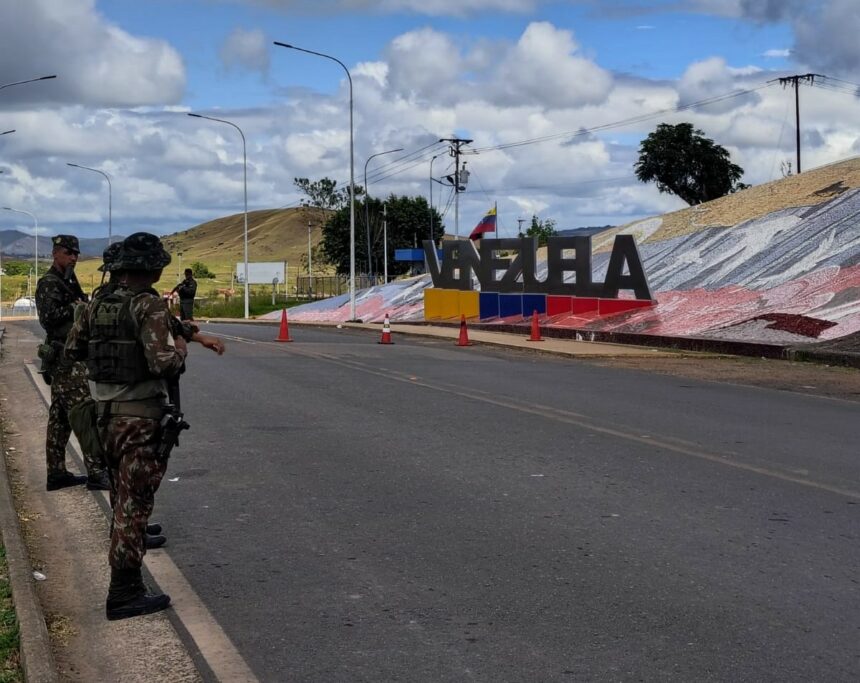 Fronteira do Brasil com a Venezuela é liberada  e fluxo migratório está tranquilo