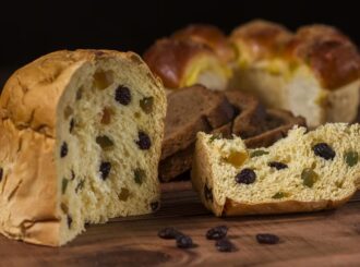 Anvisa determina recolhimento de quatro lotes de panetones contaminados com fungos