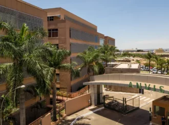 Anvisa suspende suplementos alimentares de duas marcas; confira