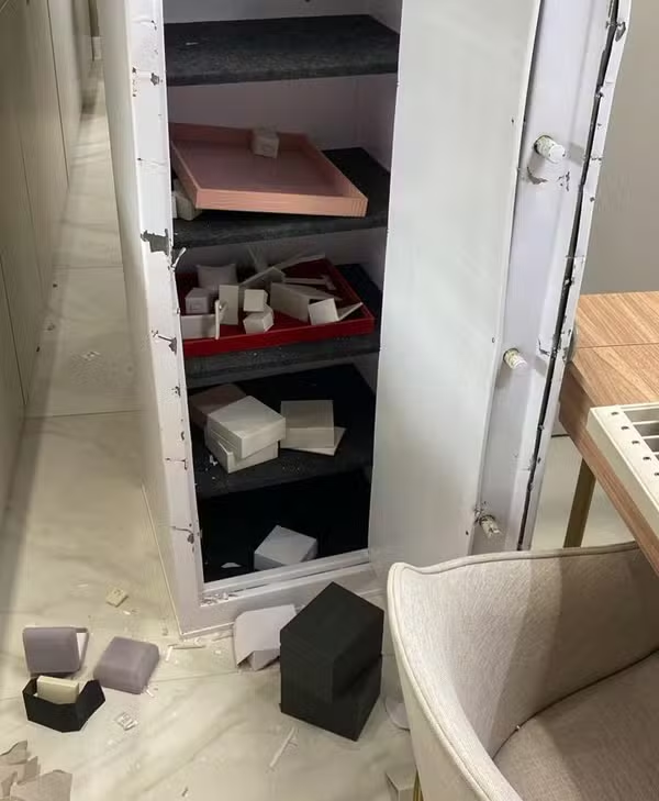 Quadrilha que furtou R$ 550 mil em joias em shopping de Boa Vista é condenada