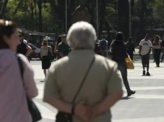 Cerca de 300 mil idosos brasileiros têm algum grau de TEA, diz estudo