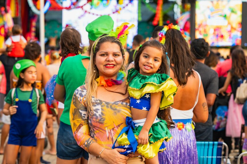 ‘Bloco da Duda’ e ‘Acesso Cultural’ levaram animação na segunda noite de programação