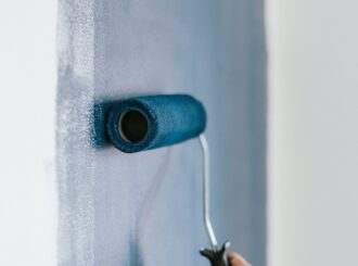 Prefeitura de Caroebe vai gastar mais de R$ 2 milhões com pintura de paredes